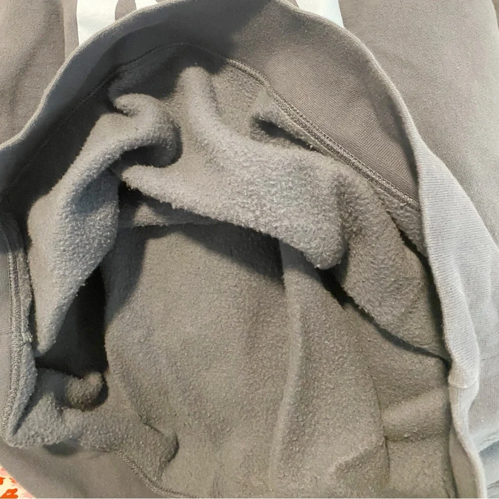 Radiant Blue Sweatshirt - Picture 5 of 6